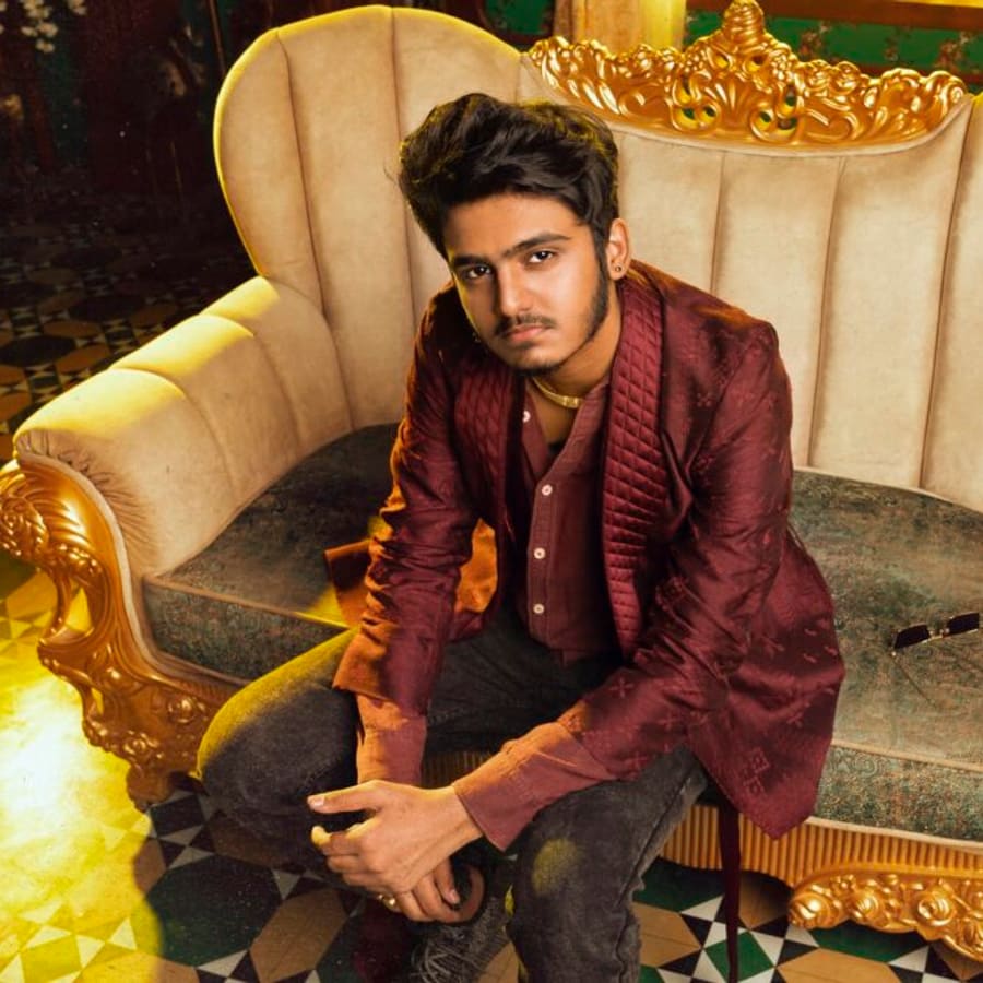 Sai Abhyankkar performing